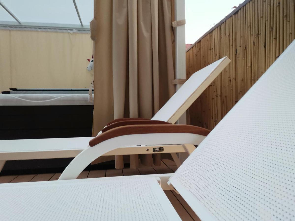 Apartman Hola Новиград Екстериор снимка