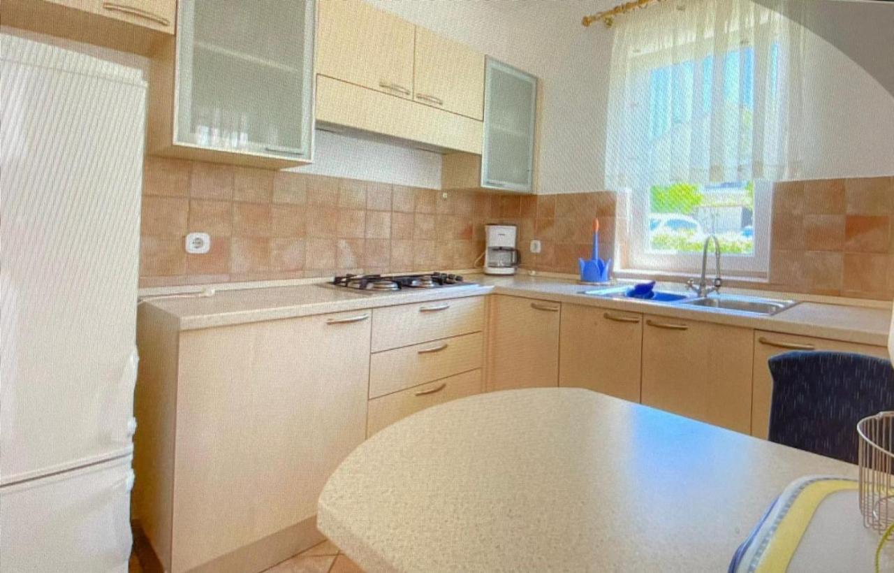 Apartman Hola Новиград Екстериор снимка