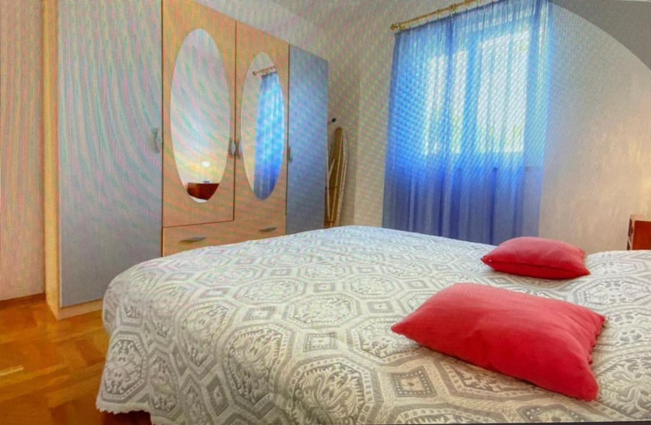 Apartman Hola Новиград Екстериор снимка