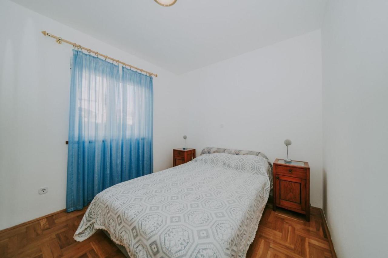 Apartman Hola Новиград Екстериор снимка